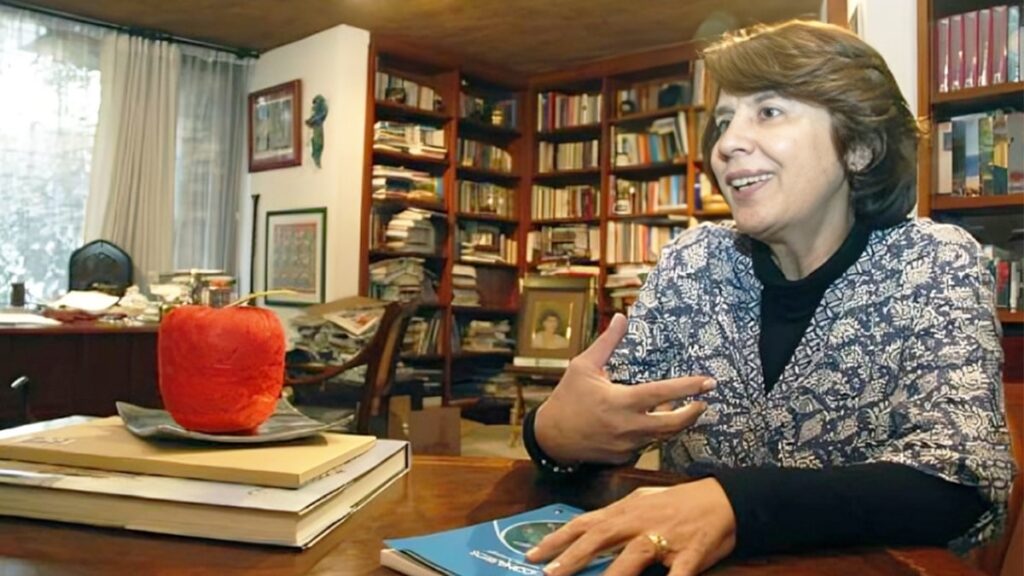 رئيسة الإكوادور السابقة: خطة مريم رجوی هي خیار ثالث لإيران