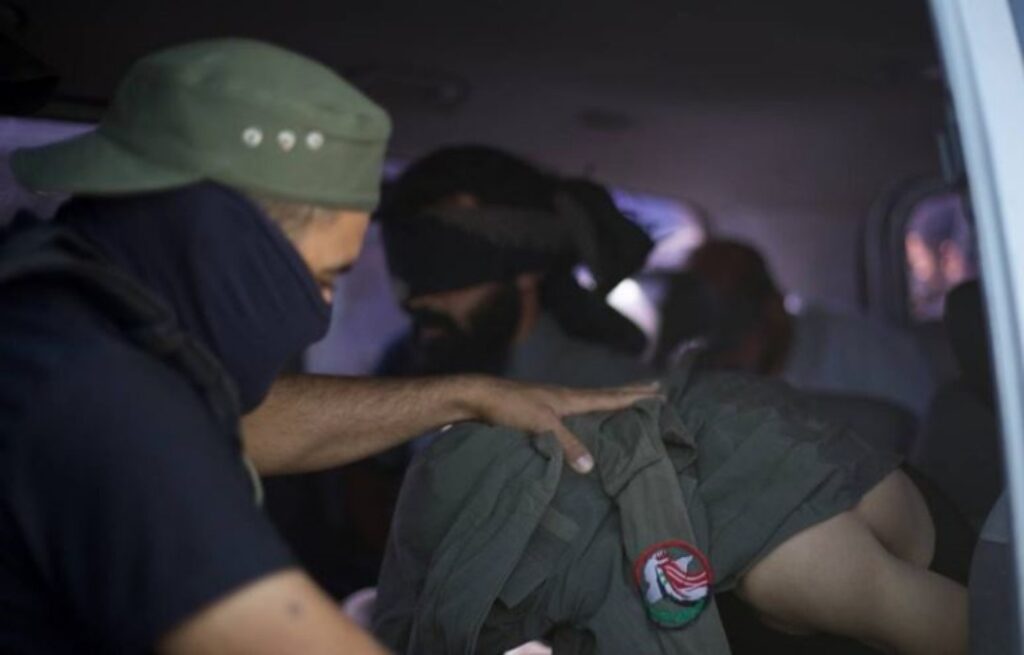 قوى الأمن الداخلي السوري تعتقل عناصر من قوات الحرس للنظام الإيراني في البوكمال