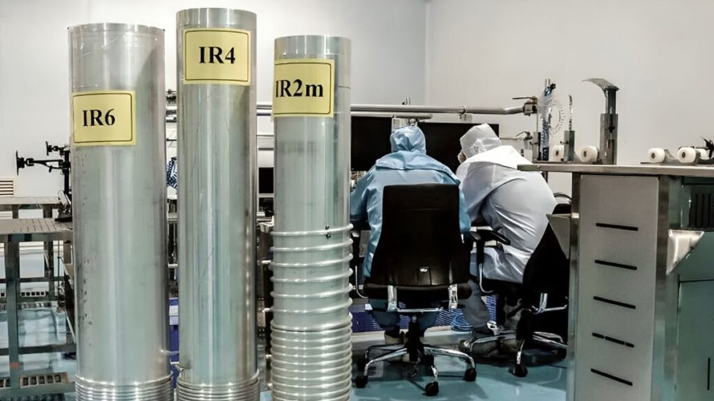 آلية الزناد: سيف ديموقليس الذي لا مفر منه للملالي