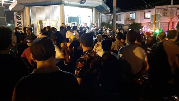 أزمة الكهرباء تشعل فتيل احتجاجات شعبية عارمة في إيران