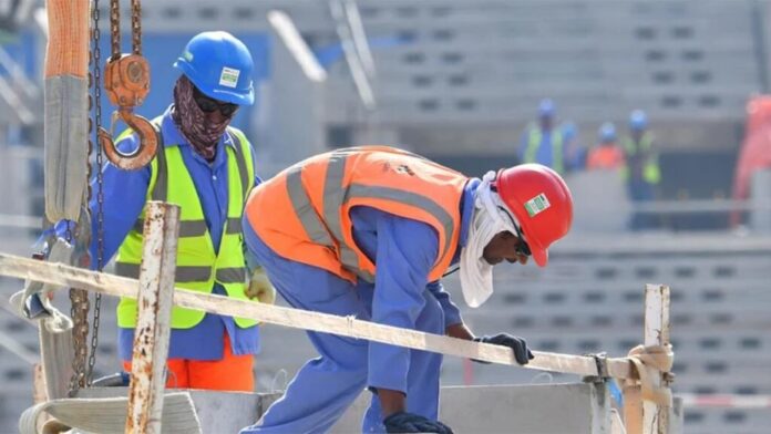 أزمة عمال البناء في إيران: 50 ألف عامل فقط تم تأمينهم خلال 5 سنوات