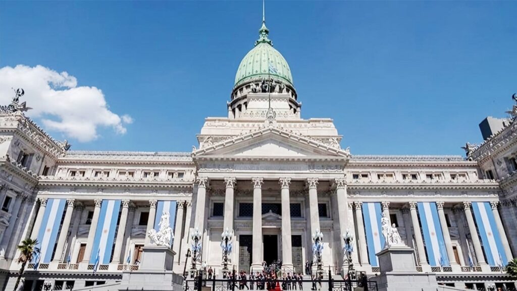 نواب بالبرلمان الأرجنتيني يدينون إعدام السجناء السياسيين في إيران ويدعون إلى وقف الأحكام