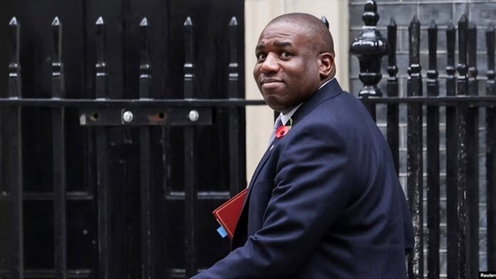 وزير الخارجية البريطاني يرفض ادعاءات النظام الإيراني حول 