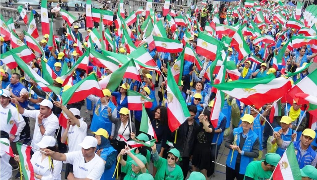 دعوات عالمية للديمقراطية في إيران تتصاعد قبل مظاهرة "إيران حرة" الكبرى في بروكسل في 6 سبتمبر