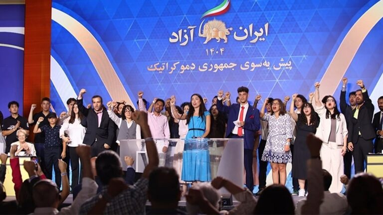لماذا أصاب مؤتمر “إيران حرة” مراكز الفكر في نظام الملالي بالجنون؟