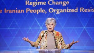 لا للاسترضاء ولا لنظام الشاه: ليندا تشافيز تدافع عن البديل الديمقراطي في إيران