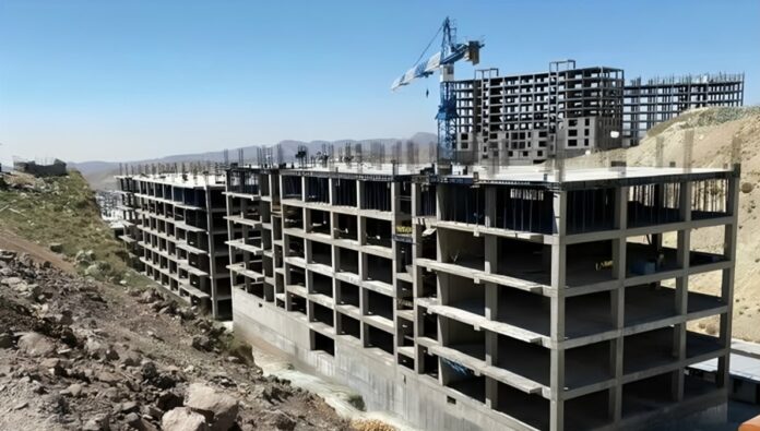 أزمة السكن وإعادة إنتاج اللامساواة في نظام ولاية الفقيه