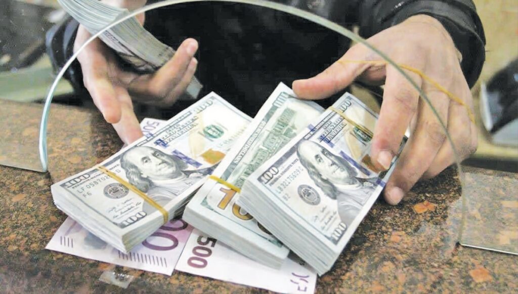 هروب رأس المال البشري والمالي في ظل الأزمة الاقتصادية في إيران