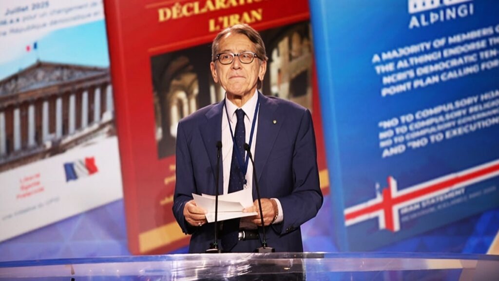 جوليو تيرزي: نظام إيران منبوذ دولياً ويجب عزله بالكامل، والبديل الديمقراطي حاضر وقريب