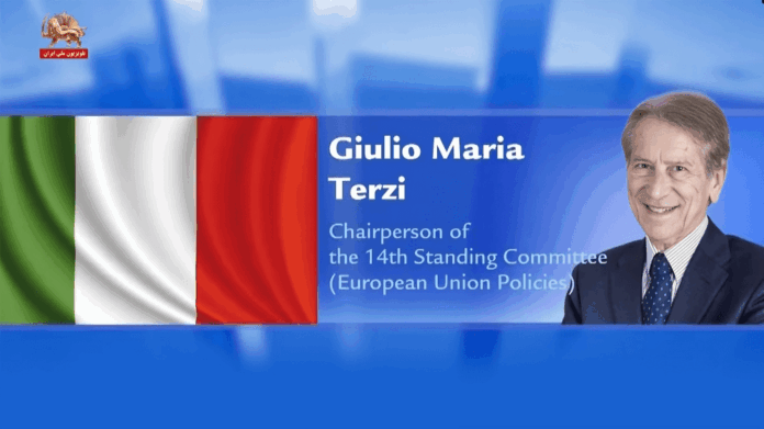 مؤتمر إيران حرة2025- السيناتور جوليو تيرزي يدعو لعزل النظام الإيراني ويؤكد على ضرورة التغيير بيد الشعب والمقاومة