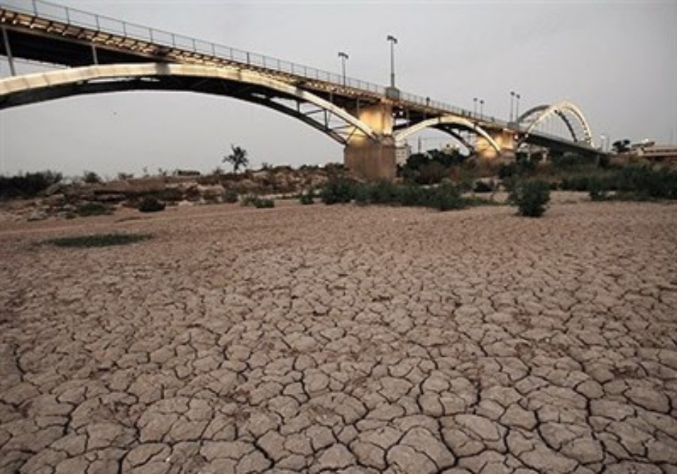 نهر كارون أكبر أنهار إيران يواجه خطر الجفاف