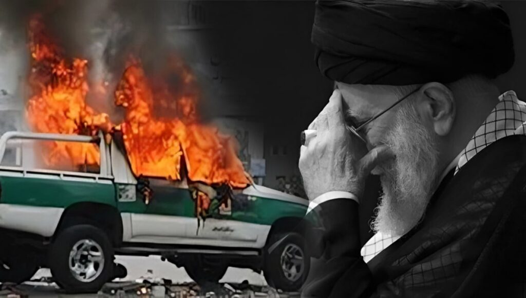 تغييرات هيكلية تهز إيران مع تآكل سلطة الولي الفقيه وتصاعد خطر الانتفاضة