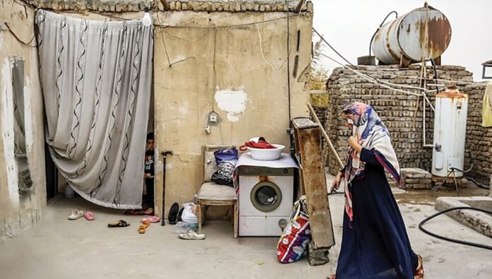 إيران الغنية في جحيم العجز: الجذور والسبب الرئيسي