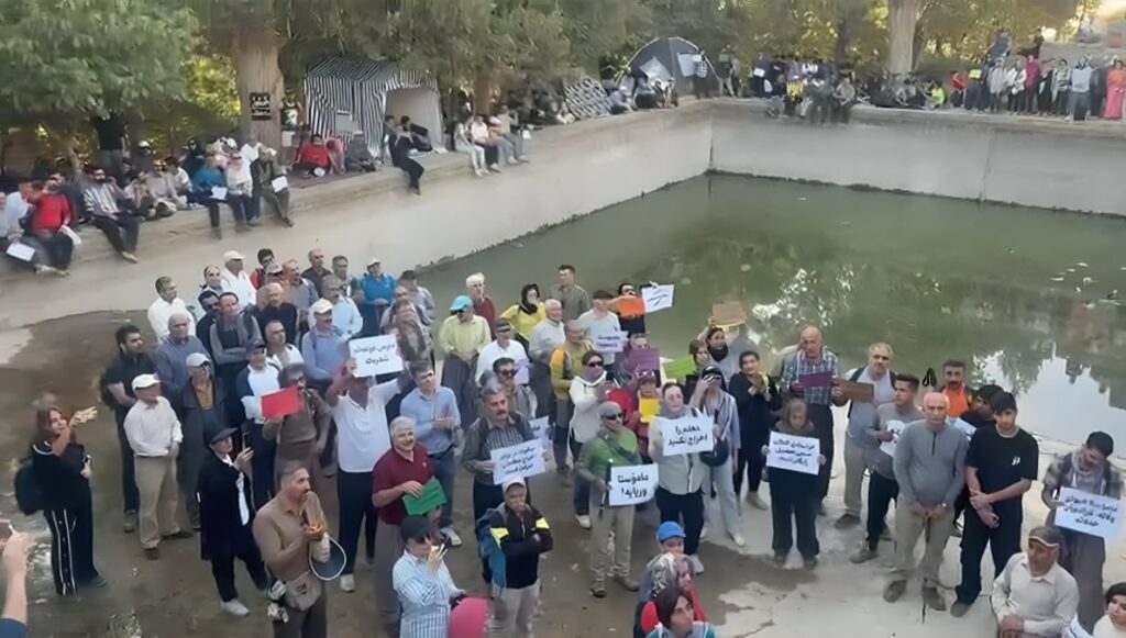 إيران على صفيح ساخن: موجة احتجاجات جديدة تنذر بانفجار شعبي وشيك