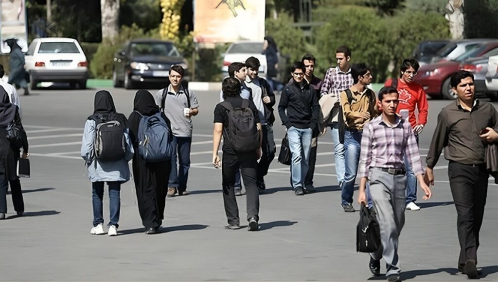 خبير حکومي يحذر: بطالة الخريجين قنبلة موقوتة تهدد استقرار النظام