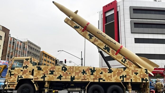 شتوتغارتر تسايتونغ: المقاومة الإيرانية تكشف عن خطط صاروخية سرية لنظام الملالي