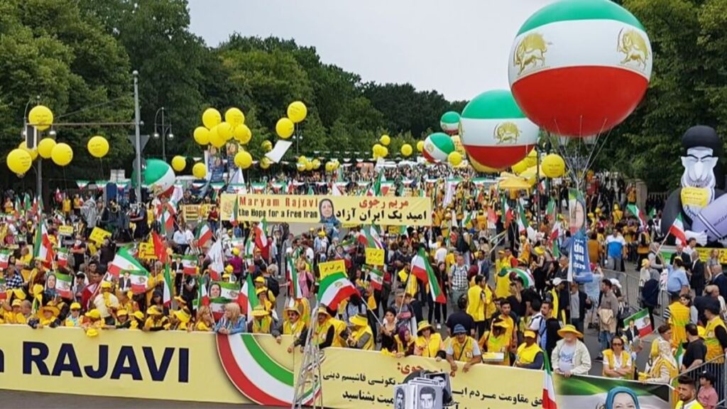 الخيار الثالث لإيران: المقاومة الديمقراطية تقدم رؤيتها لتغيير النظام من روما