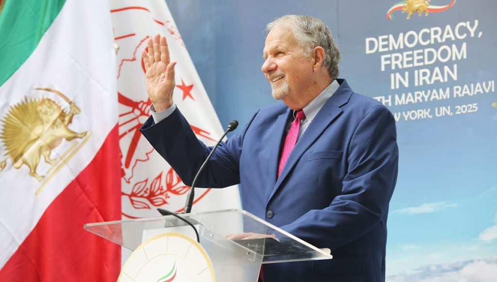 القاضي تيد بو في مقابلة حصرية مع "سيماي آزادي": على العالم محاسبة قادة إيران على جرائم القتل