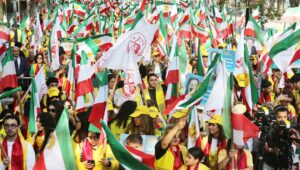 آلاف الإيرانيين في نيويورك يطالبون بطرد رئيس نظام الملالي والاعتراف بالمقاومة الإيرانية بقيادة السيدة مريم رجوي