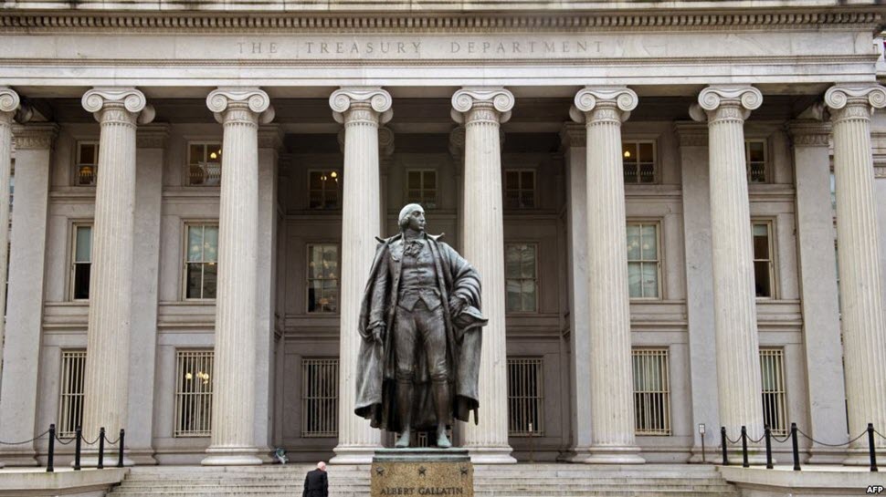 الخزانة الأمريكية تفرض عقوبات على شبكة واسعة لتهريب النفط الإيراني في العراق