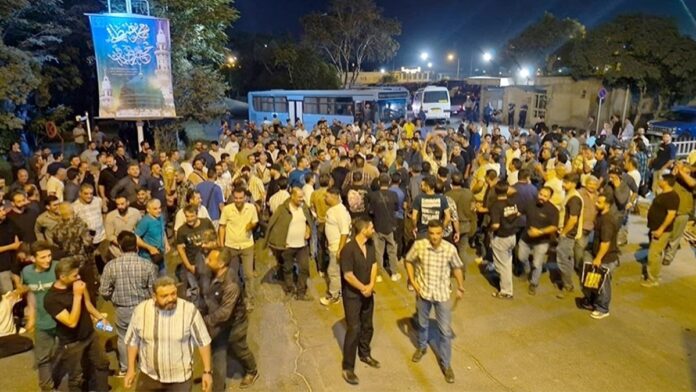 اليوم الرابع والأربعون من إضراب عمال ألمنيوم أراك ودخول شرطة طهران لكسر الإضراب + رسالة السيدة مريم رجوي