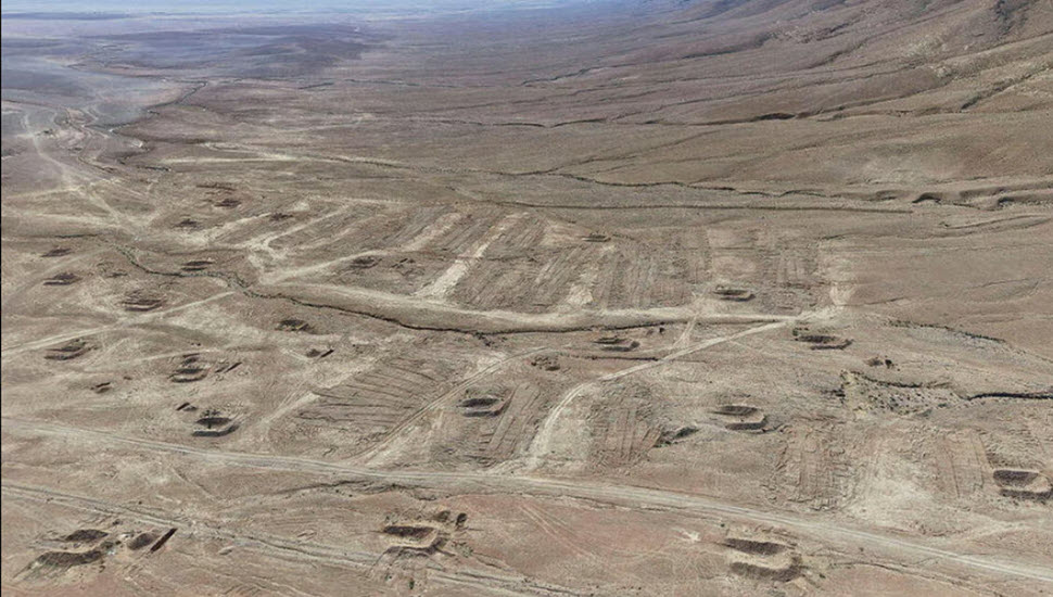 رويترز: نظام الأسد نقل آلاف الجثث سراً من مقبرة جماعية في سوريا