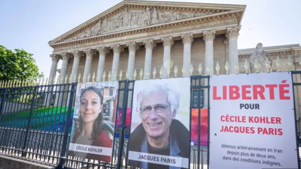 أحكام قاسية بحق مواطنين فرنسيين في إطار دبلوماسية الرهائن