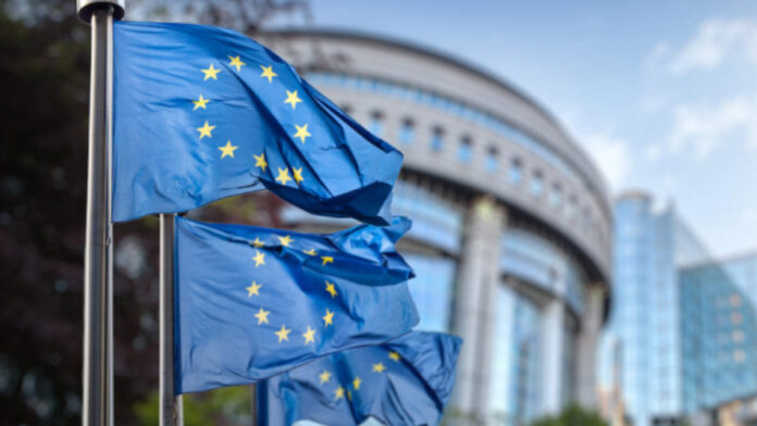 الاتحاد الأوروبي بالأمم المتحدة: يجب ألا تحصل إيران أبداً على سلاح نووي وعودة العقوبات مطروحة