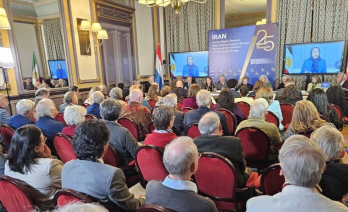 مؤتمر لاهاي يضع نضال المرأة الإيرانية على خط المواجهة للتغيير الديمقراطي