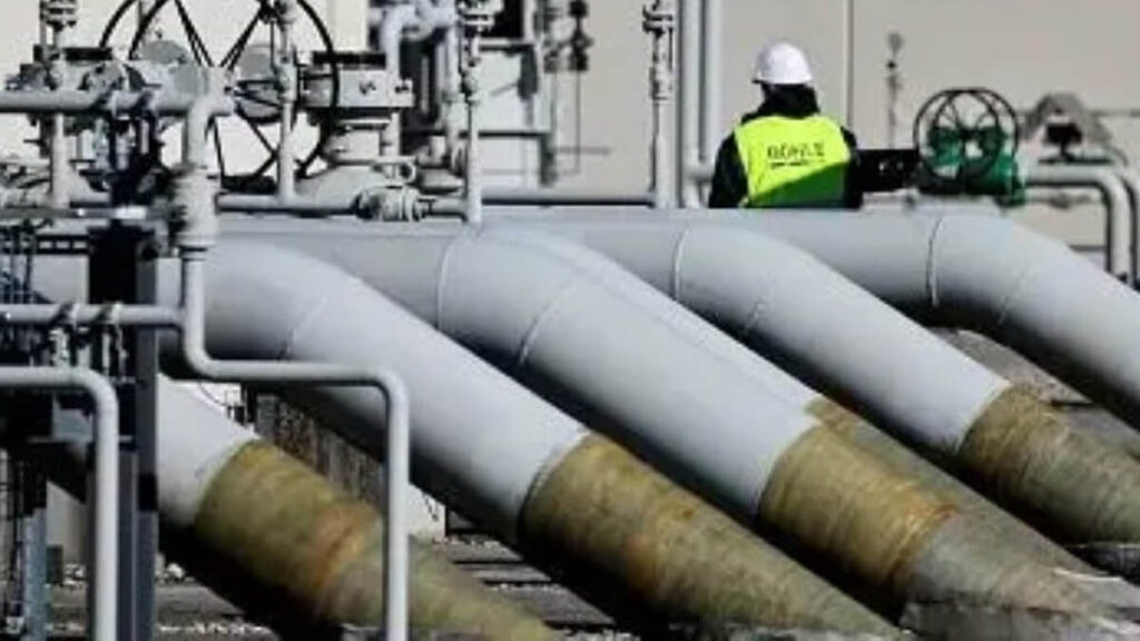 أزمة الطاقة في إيران تتعمق: نقص الغاز والهواء السام والبنية التحتية المنهارة