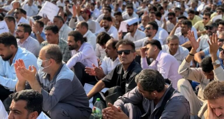 تظاهُراتُ آلافِ العمّالِ في مُجمّعِ الغازِ والنفطِ في بارسِ الجنوبيّ