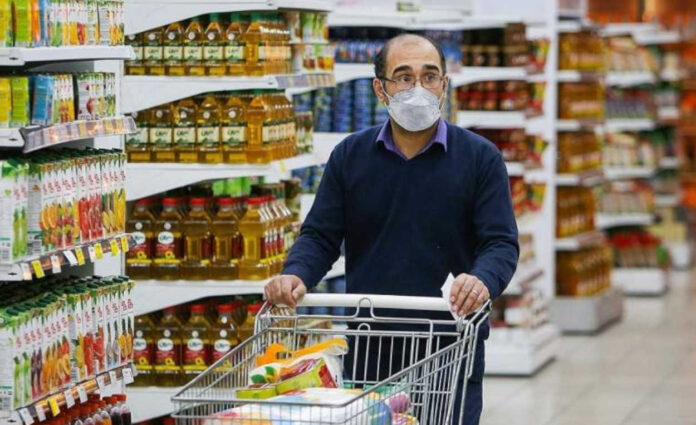 موجة تضخم جديدة تضرب إيران: أسعار الغذاء 