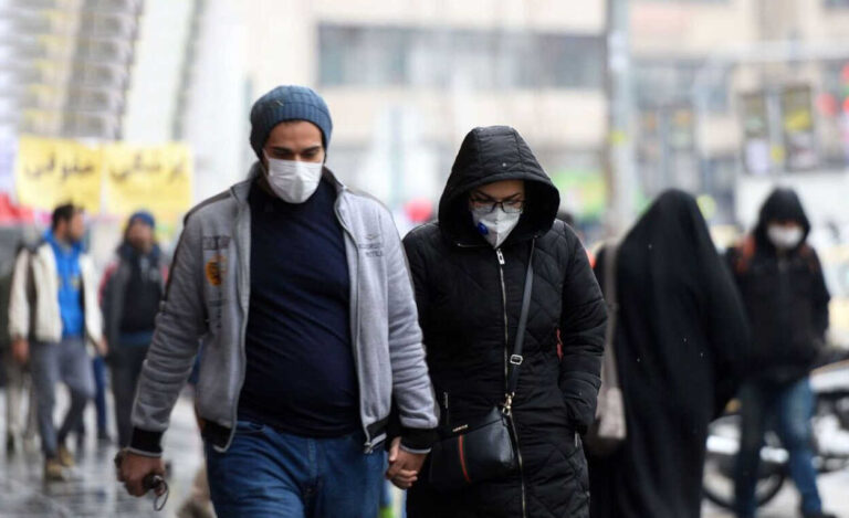 “التنفس الطبقي”: كيف حول النظام الإيراني الهواء النقي إلى “رفاهية” 