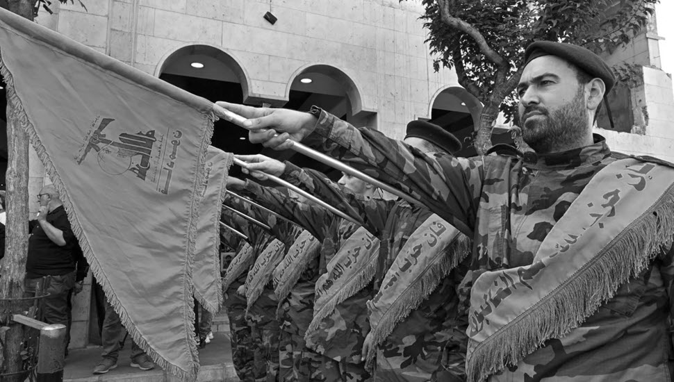 نائبان في الكونغرس الأمريكي يطالبان لبنان بنزع سلاح "حزب الله" فوراً