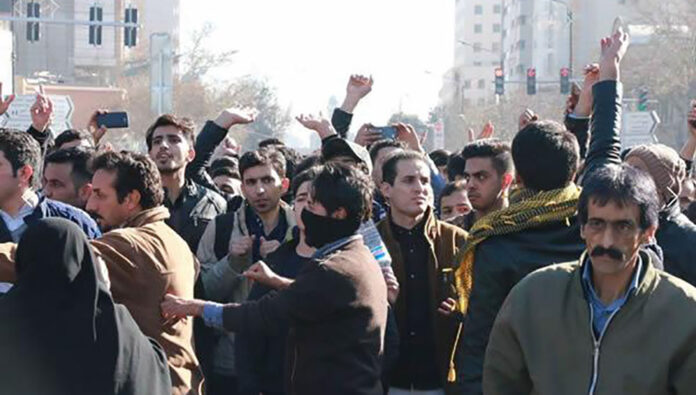 إيران: موسم تحرير الطاقة الاجتماعية.. انقشاع غبار 