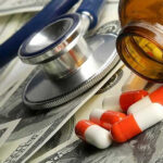 إيران تحت وطأة الأزمات: الدواء يتحول إلى "سلعة فاخرة" وطلاب طهران ينتفضون ضد "تسليع التعليم"