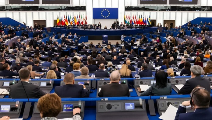 هل يشكل قرار البرلمان الأوروبي مؤشراً لإعادة تعريف العلاقة مع النظام الإيراني؟