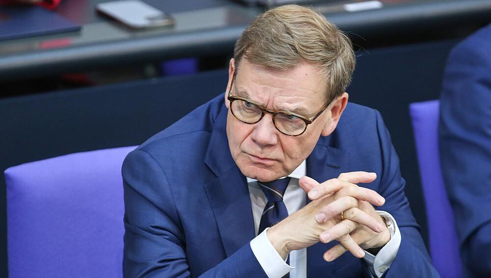 ألمانيا: نظام طهران فقد شرعيته بإطلاق النار على شعبه.. ويجب إدراج "حرس النظام" فوراً على قوائم الإرهاب