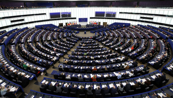 البرلمان الأوروبي يقر قراراً حاسماً: 