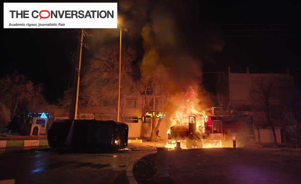 رويترز عن "ذا كونفرزيشن": رضا بهلوي شخصية "انتهازية"