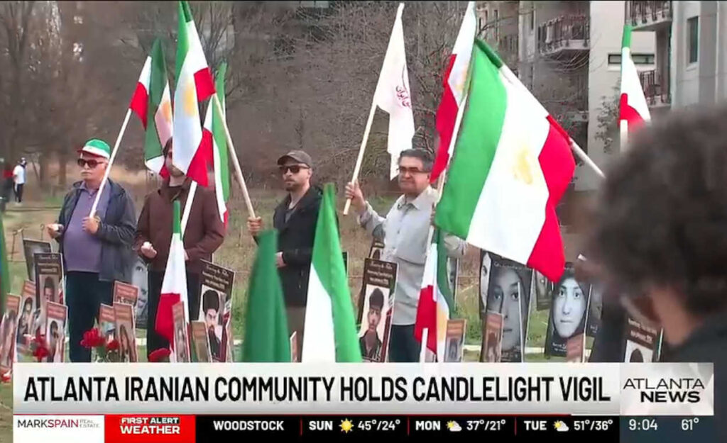 إيرانيو أمريكا يضيئون شموع التضامن في أتلانتا: مطالبة بالاعتراف بالمقاومة ورفض قاطع للتدخل العسكري