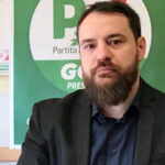 السيناتور الإيطالي يعلن مشاركته في مظاهرة برلين: "لا لنظام الملالي ولا لنظام الشاه"