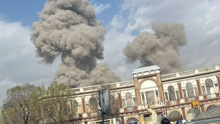  رويترز: سماع انفجارات في وسط وشرق طهران ومدن إيرانية أخرى
