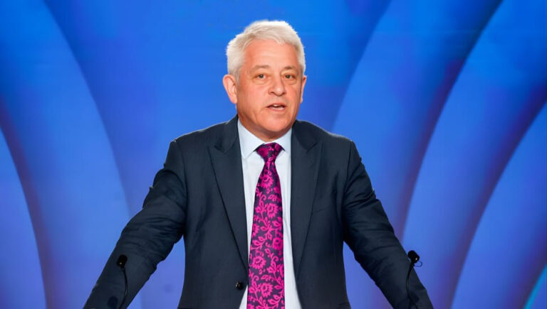 جون بيركو: لا لنظام الشاه ولا لنظام الملالي… البديل الديمقراطي هو الطريق لمستقبل إيران