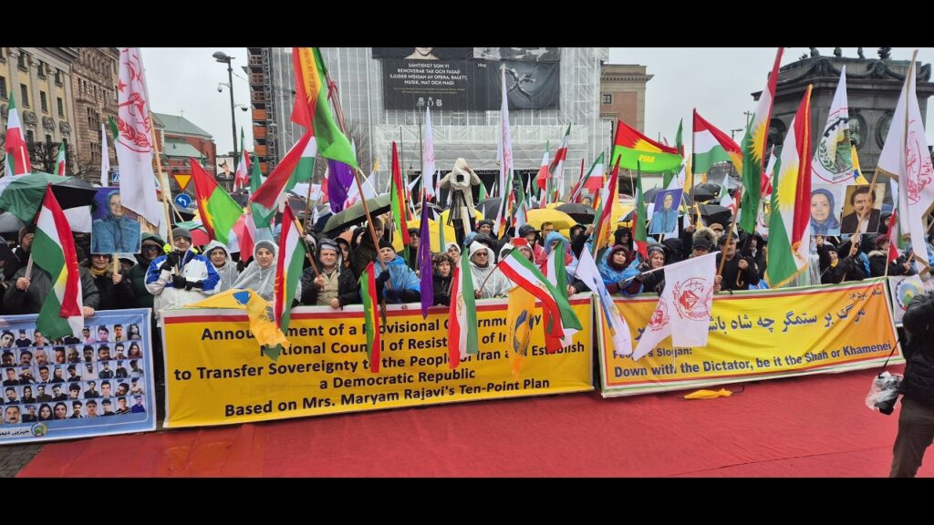 تظاهرات للإيرانيين في هامبورغ وستوكهولم دعماً للحكومة المؤقتة ورفضاً للتدخل الأجنبي