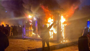 ذعر النظام الإيراني من انتفاضات جديدة: استخبارات الحرس تهدد المتظاهرين بـ ضربة أقوى من 8 يناير