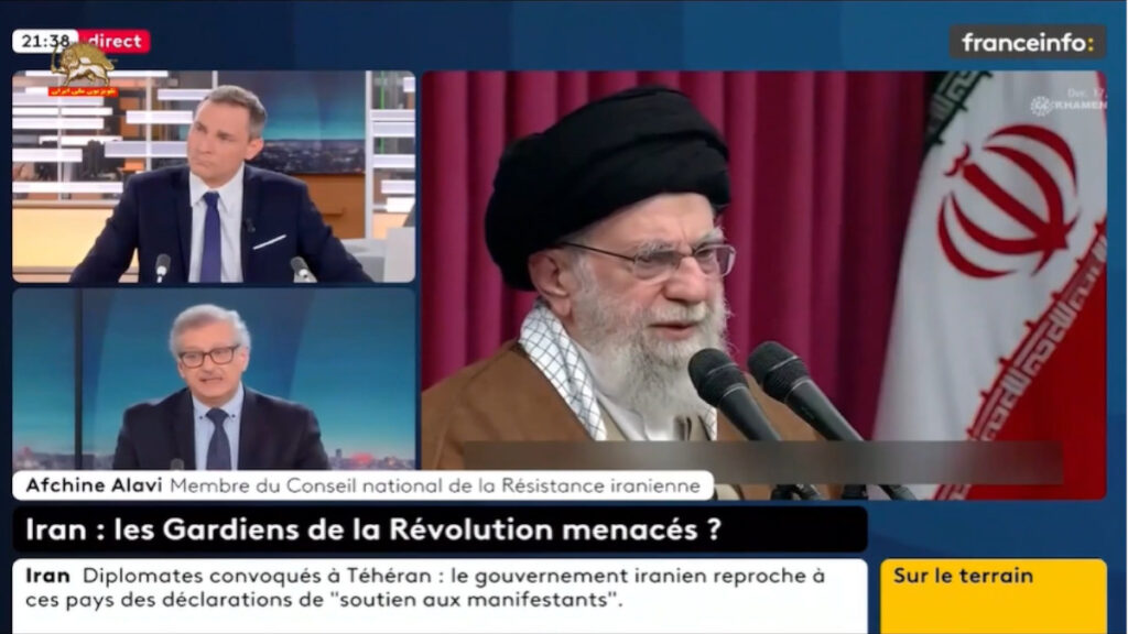 تلفزيون فرانس إنفو: الإيرانيون يرفضون ديكتاتوريات الماضي والحاضر، وحملات مضللة لتلميع صورة إبن الشاه