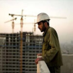 بُناة بلا مأوى.. سياسات النظام الإيراني تسحق عمال البناء في إيران