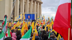 إي يو ريبورتر: على أوروبا رفض البدائل الزائفة في إيران