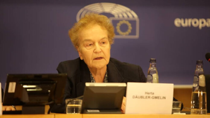 وزيرة العدل الألمانية السابقة: عودة ديكتاتورية الشاه جريمة ومريم رجوي هي البديل! 